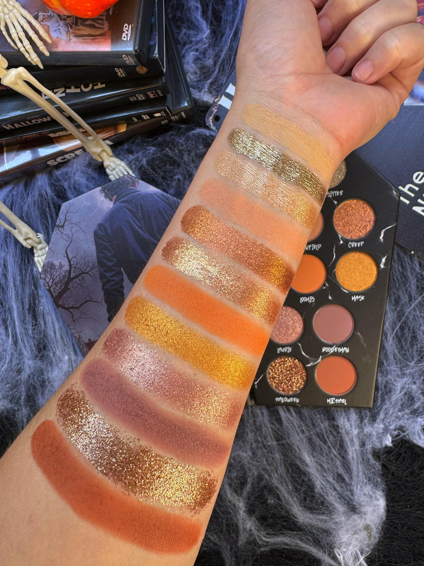 Stalker Eyeshadow Palette