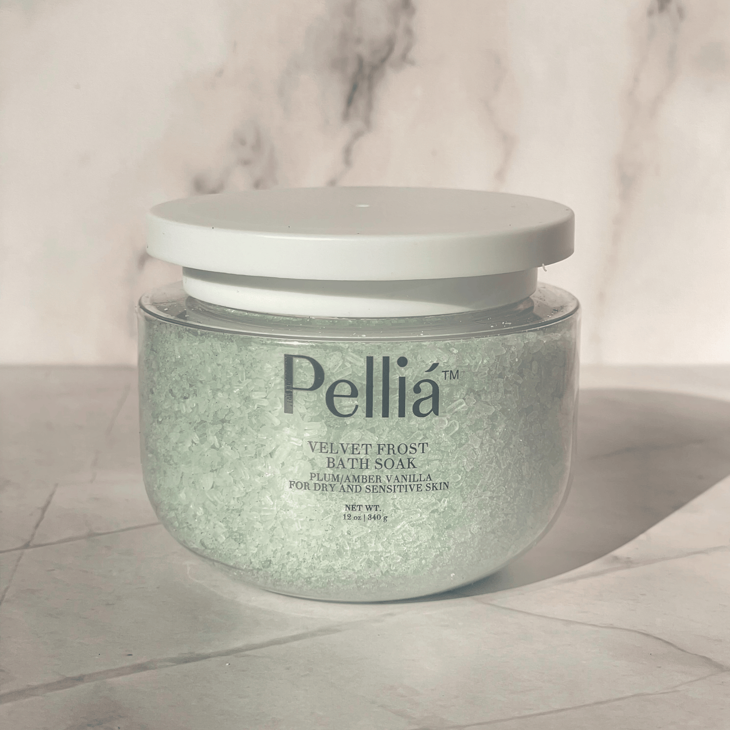 Velvet Frost Aromatherapy Bath Soak for Dry Skin | Pelliá