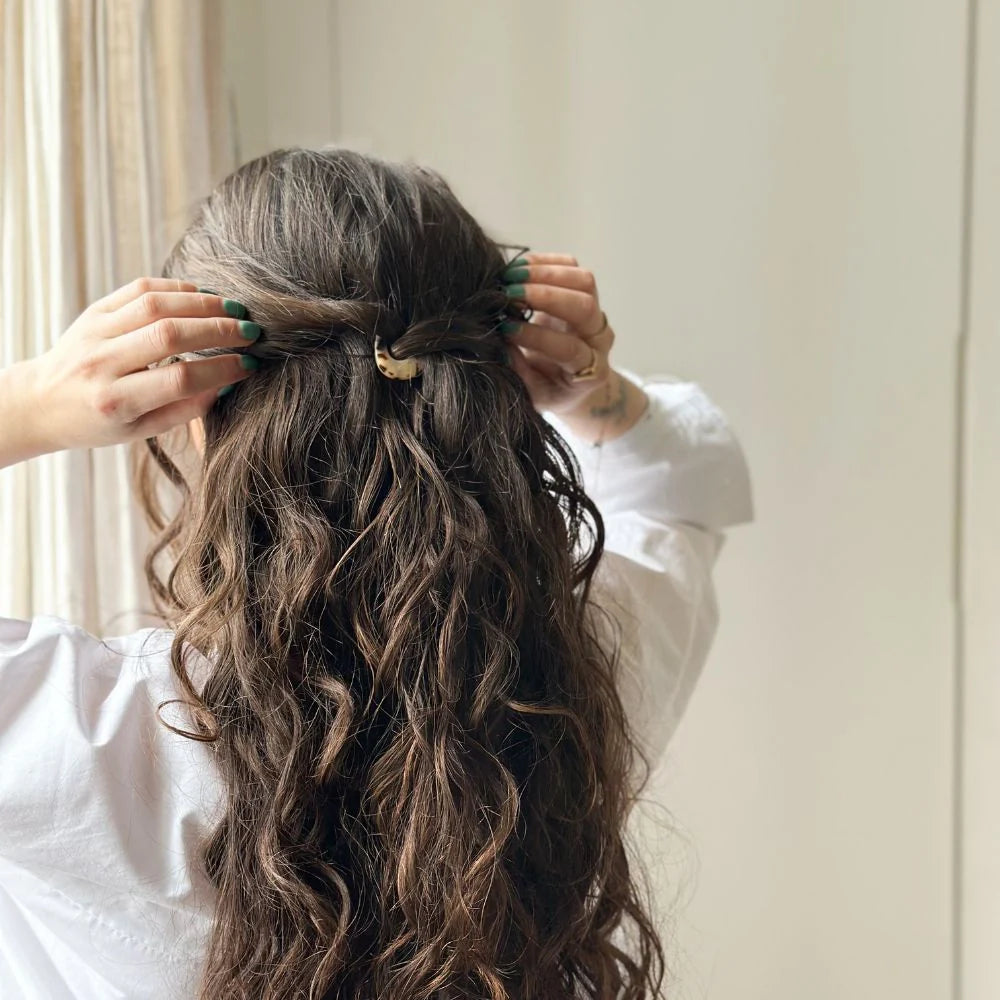 Round Tortoiseshell Hair Pin