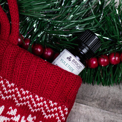 Yuletide Diffuser Oil Juniper Pine Wreaths And Bonfire Smoke