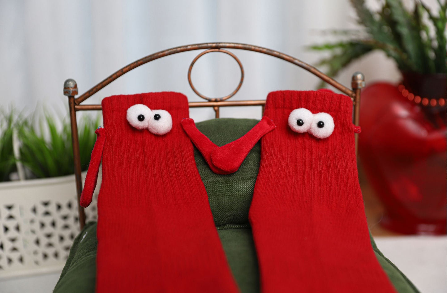 Couple Socks with Magnetic Hands 2 Pairs Magnetic Socks Funny Gifts For Valentines Day