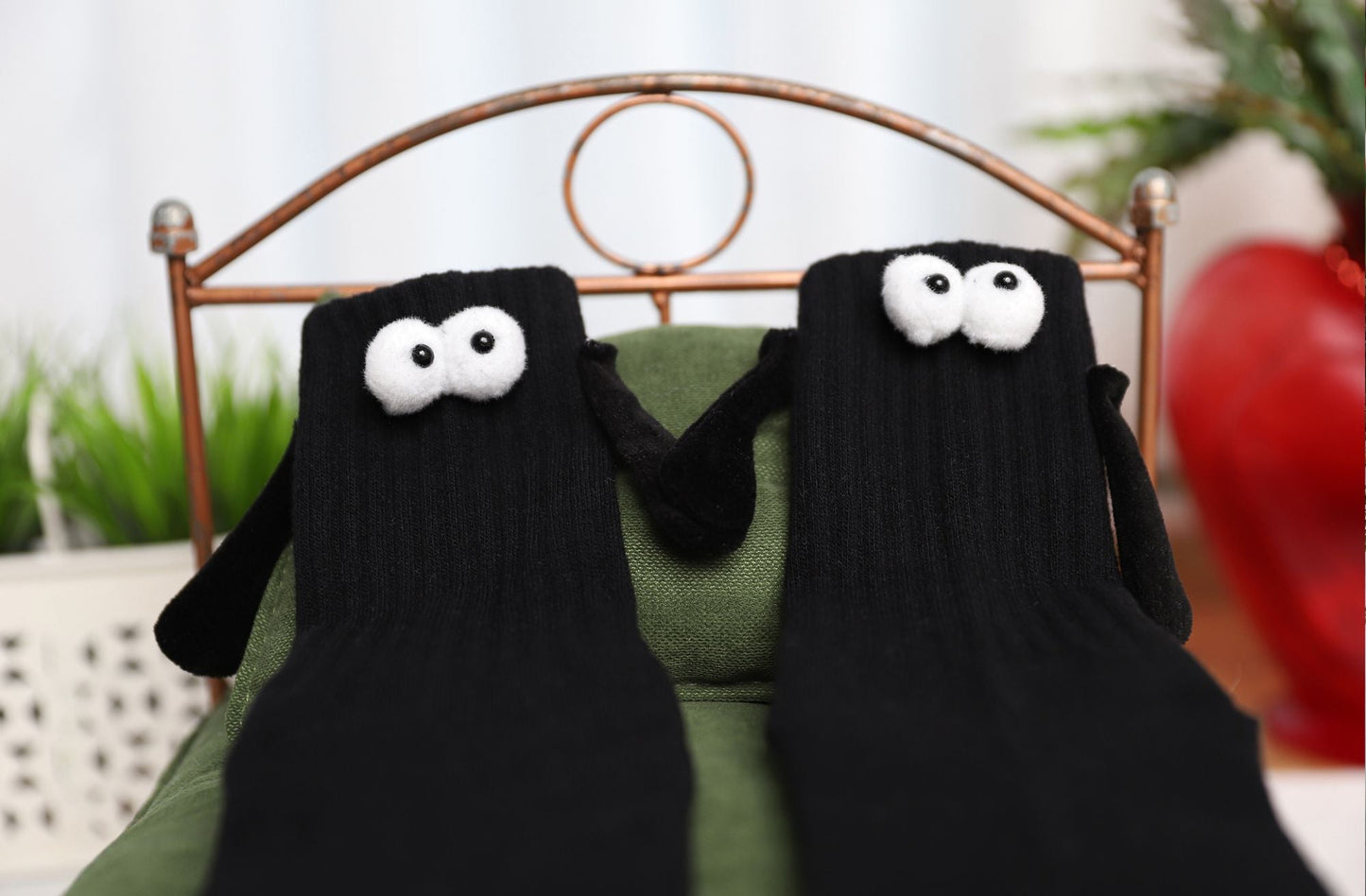 Black Magnetic Socks That Hold Hands Novelty Couple Socks for Valentines Day 1 Pair