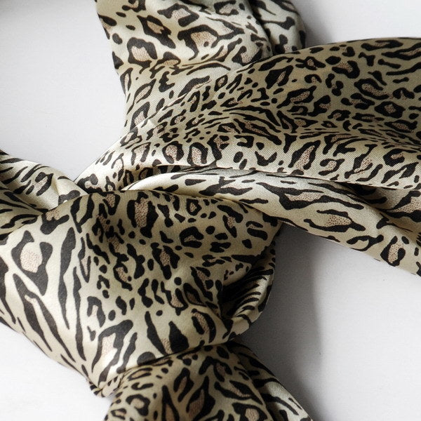 Blando Leopard & Zebra Design Fashion Exquisitely Soft Natural Silky Scarf/Wrap/Shawl(Small)