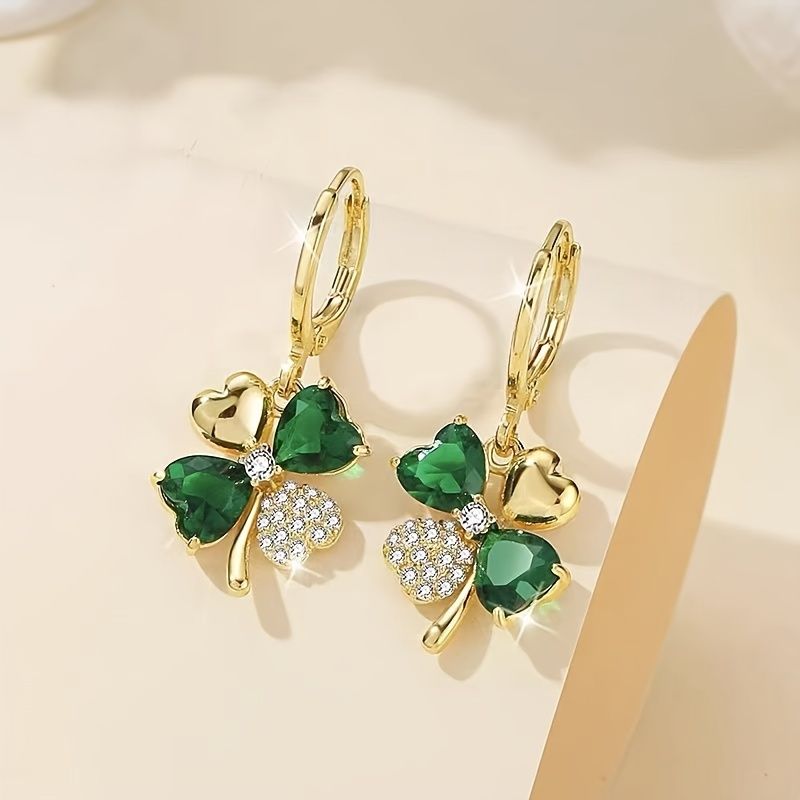 Creative Elegant Trendy Alloy Shamrock Pendant Earrings Gold Plated Decorative Accessories For Holiday Party Girls Accessories