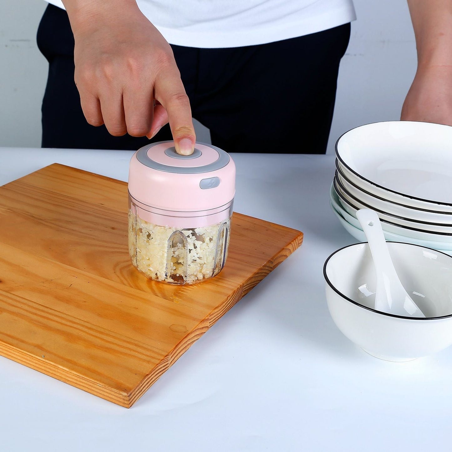 Mini Electric Garlic Chopper Ginger Chopper with 8.45OZ Capacity Cordless Garlic Mincer Food Chopper