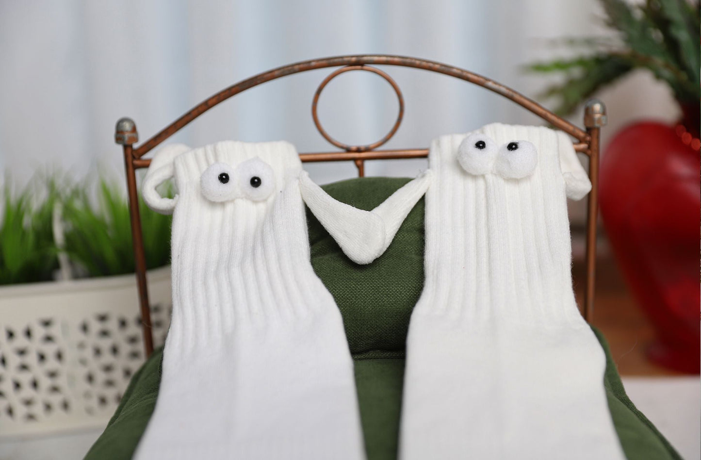 Couple Socks with Magnetic Hands 2 Pairs Magnetic Socks Funny Gifts For Valentines Day