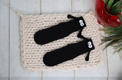 Magnetic Holding Hands Socks with Cartoon Eyes Couples Socks for Valentines Day 1 Pair