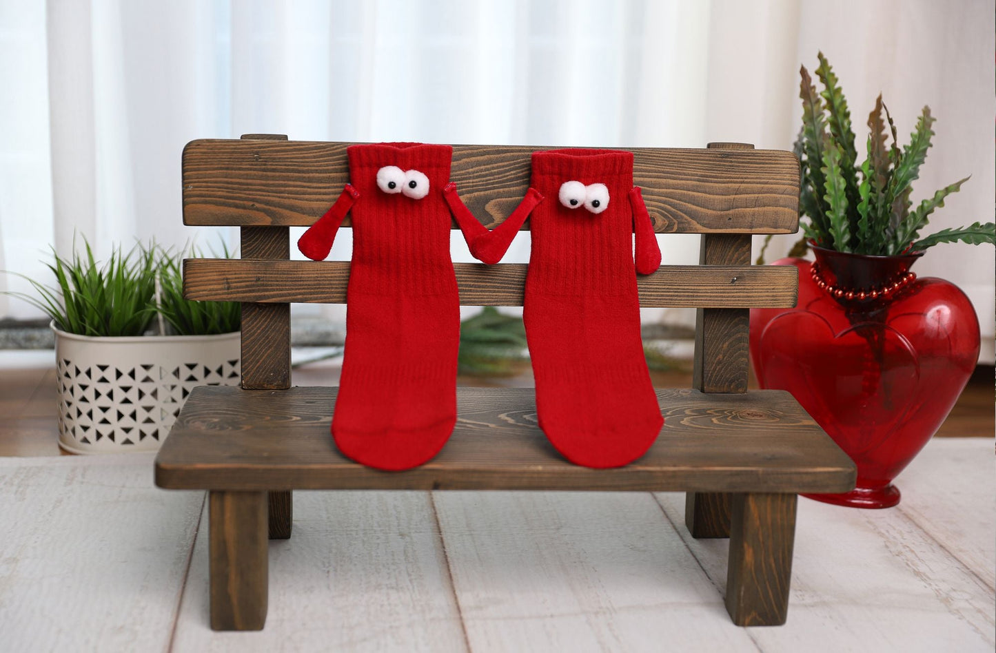 Couple Socks with Magnetic Hands 2 Pairs Magnetic Socks Funny Gifts For Valentines Day