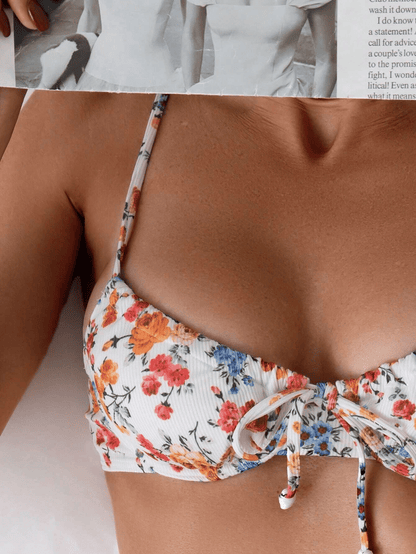 Ladies' fresh floral style quick drying bikini swimsuit for beach leisure